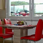 Apartma & Olive Oil Valuma