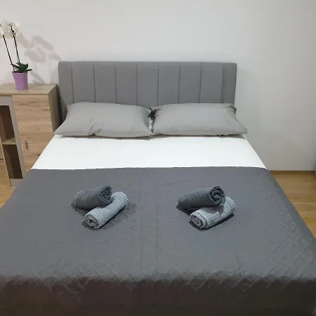 & Olive Oil Valuma *