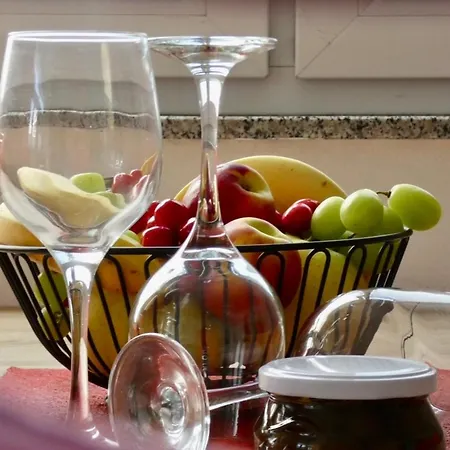 & Olive Oil Valuma Apartma